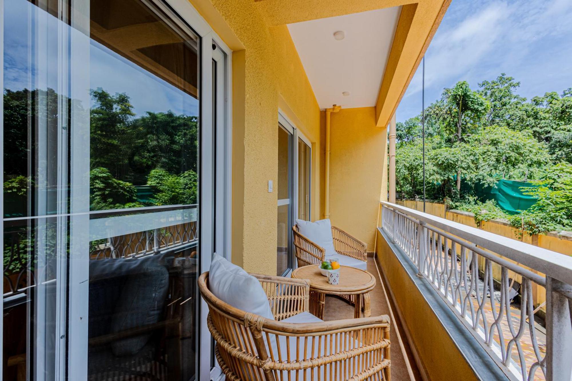Alaya Stays 1 Bhk With Balcony & Pool - Veera Marina แคนโดลิม ภายนอก รูปภาพ