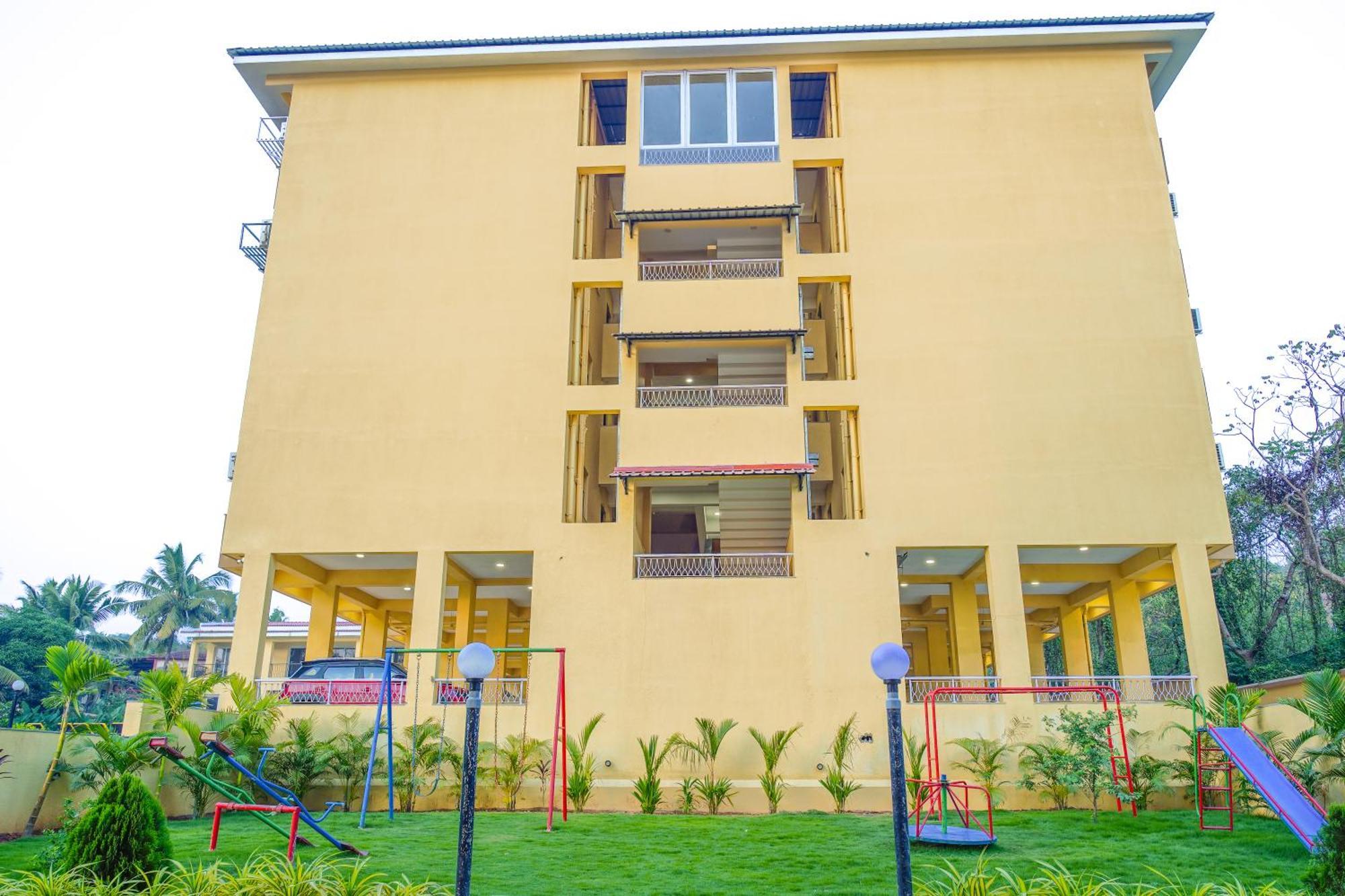 Alaya Stays 1 Bhk With Balcony & Pool - Veera Marina แคนโดลิม ภายนอก รูปภาพ