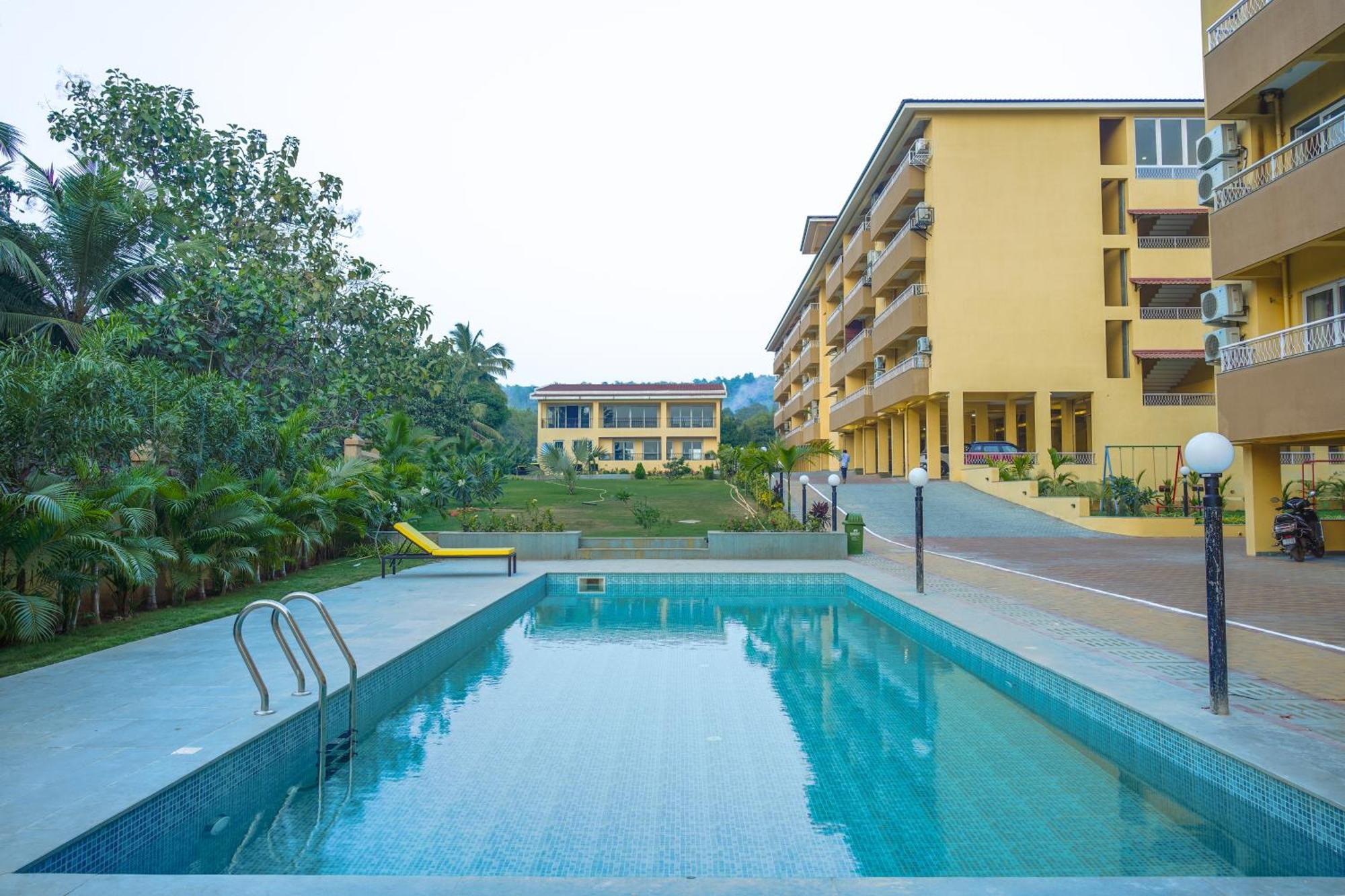 Alaya Stays 1 Bhk With Balcony & Pool - Veera Marina แคนโดลิม ภายนอก รูปภาพ