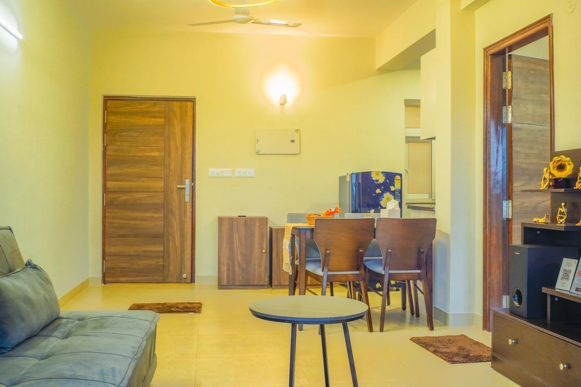Alaya Stays 1 Bhk With Balcony & Pool - Veera Marina แคนโดลิม ภายนอก รูปภาพ
