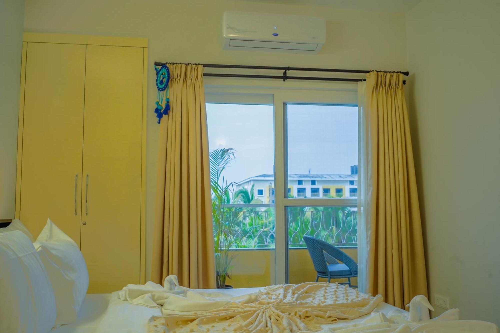 Alaya Stays 1 Bhk With Balcony & Pool - Veera Marina แคนโดลิม ภายนอก รูปภาพ